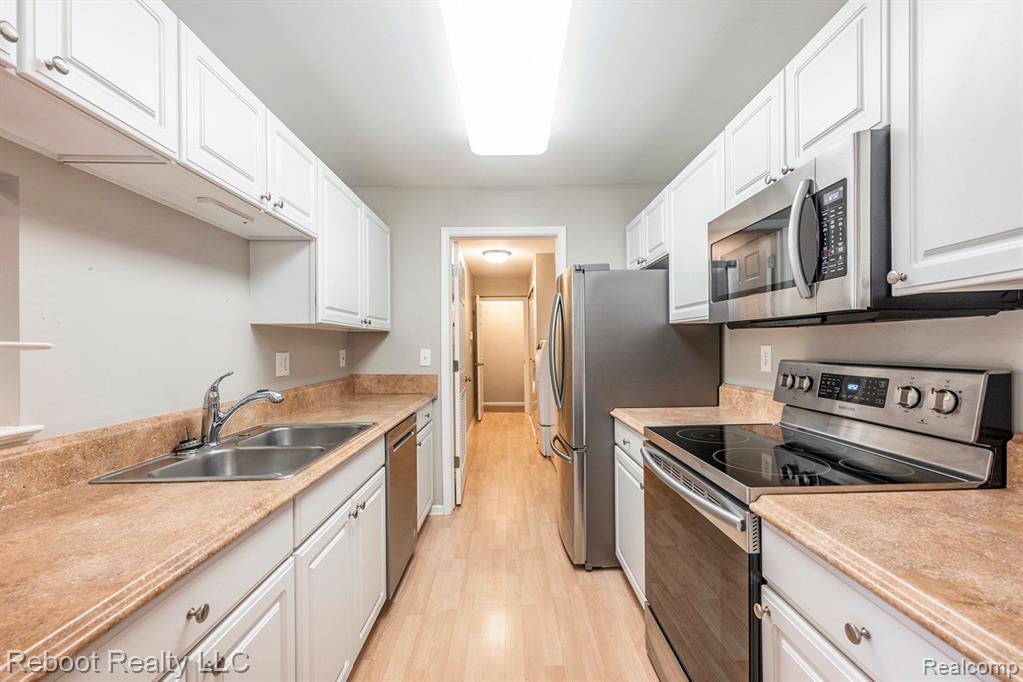 56510 SCOTLAND Boulevard, Shelby Twp, MI 48316 — Photo 5