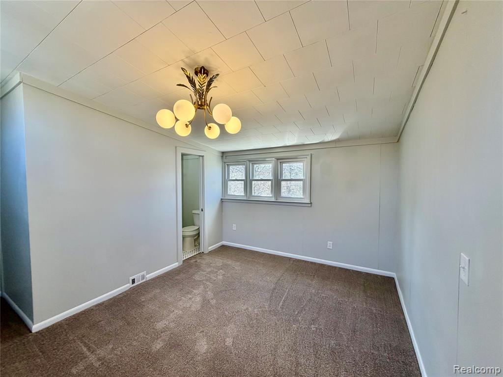 413 Bridson Street, Fenton, MI 48430 — Photo 18