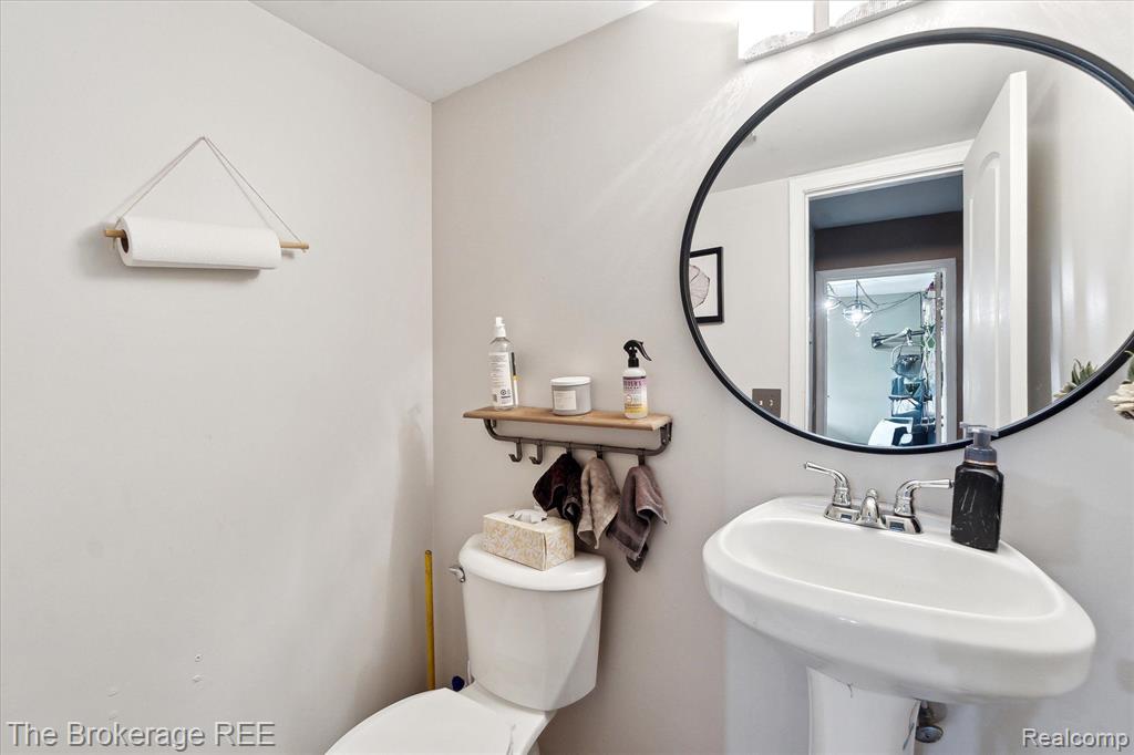 5394 KIMBERLY Drive, Grand Blanc, MI 48439 — Photo 36