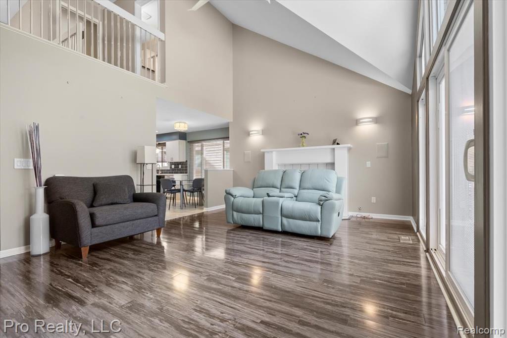 45317 Stonehedge Drive, Plymouth, MI 48170 — Photo 8