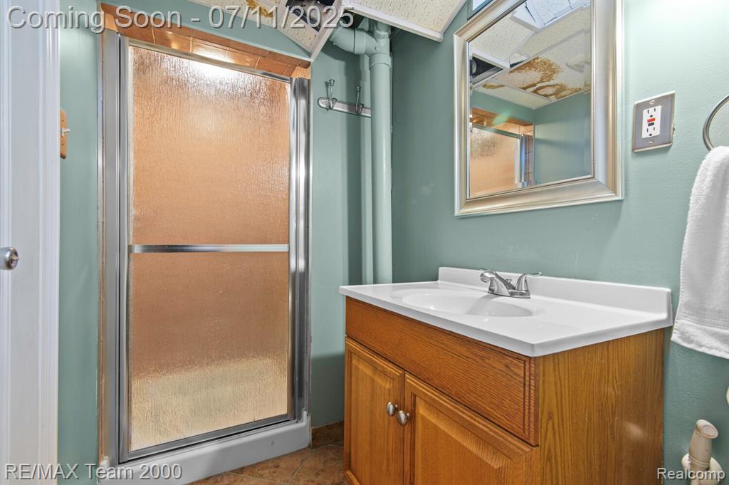 9756 Buckingham Avenue, Allen Park, MI 48101 — Photo 25
