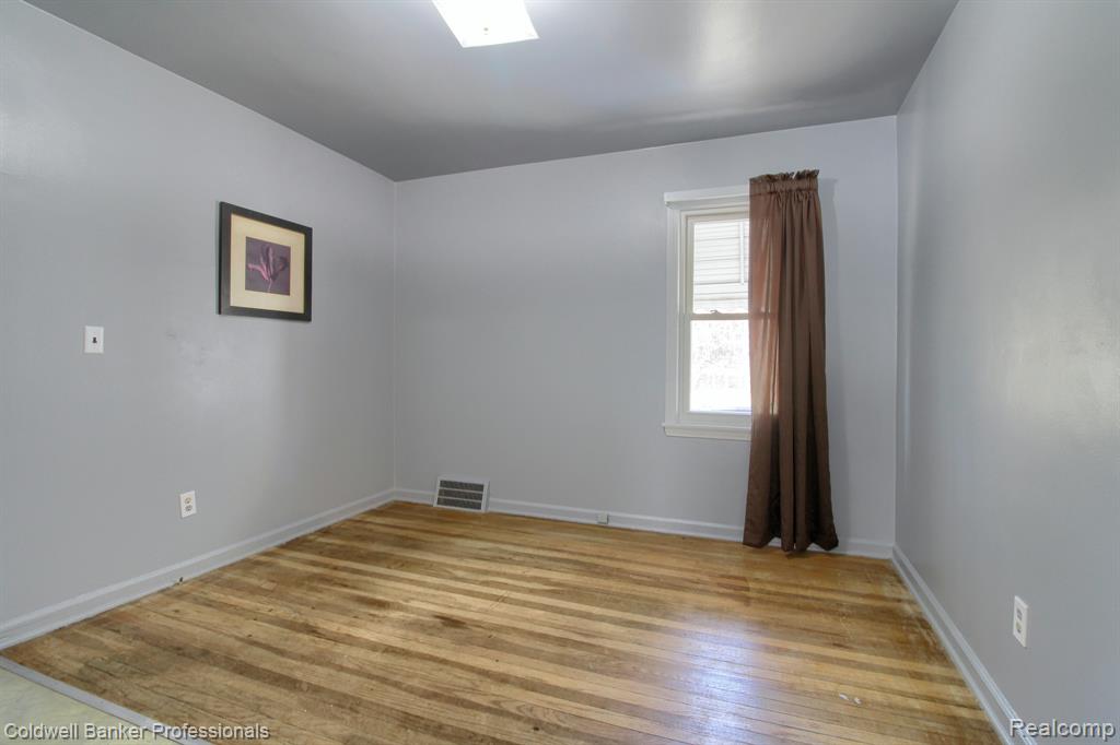 9951 TECUMSEH, Redford, MI 48239 — Photo 14