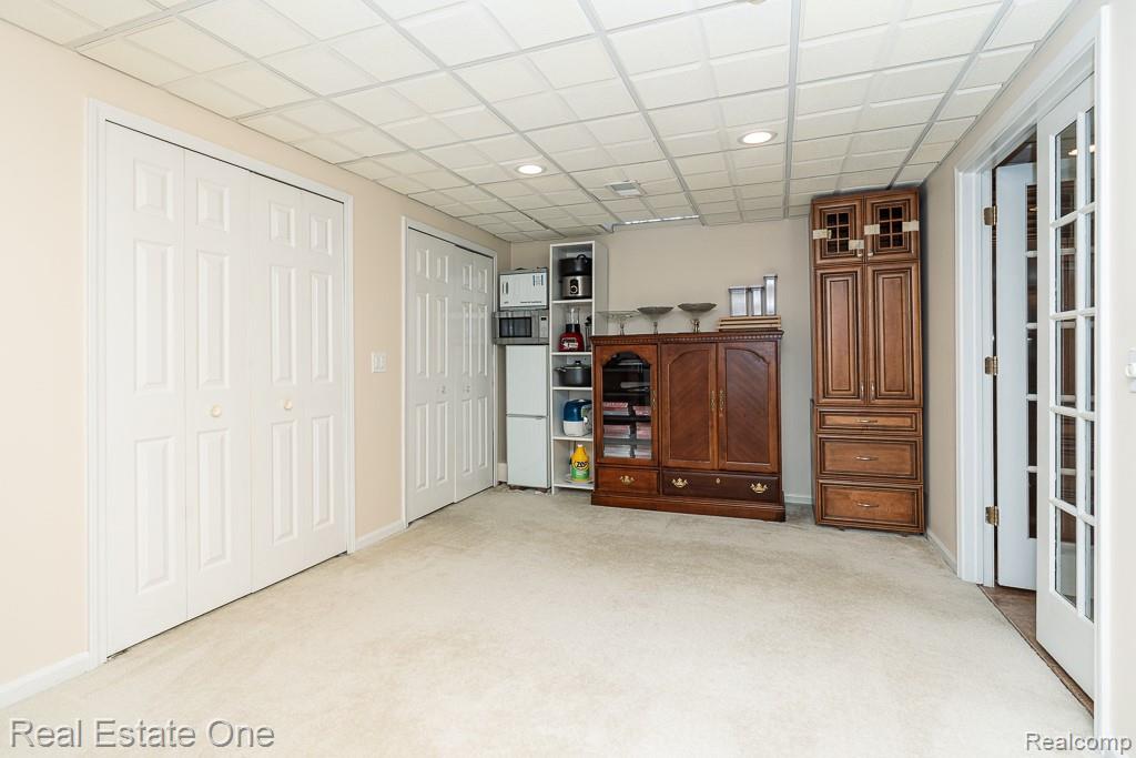 6595 Edith Court, Troy, MI 48085 — Photo 57