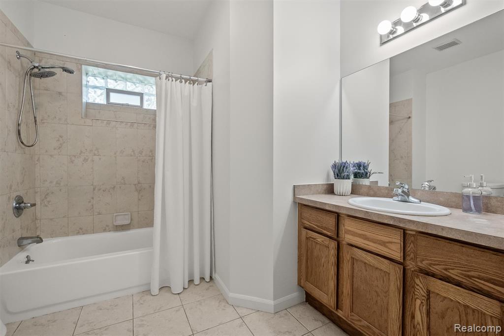 9266 Hillcrest, Clarkston, MI 48348 — Photo 28