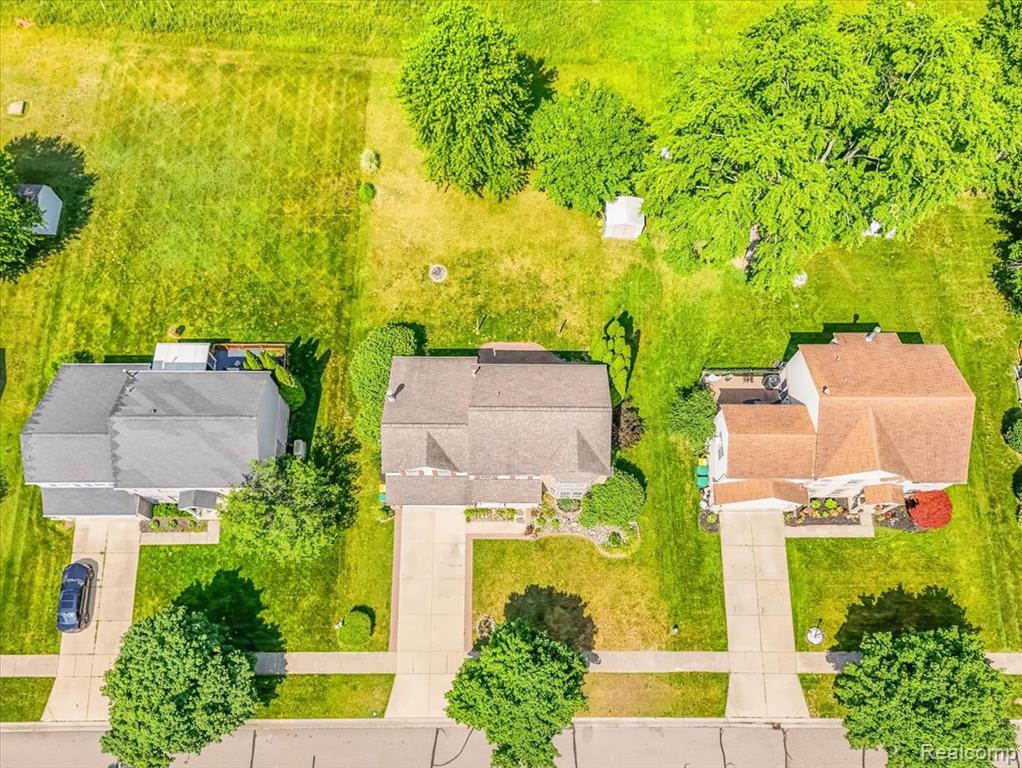 14642 Wildbrook Drive, Belleville, MI 48111 — Photo 16