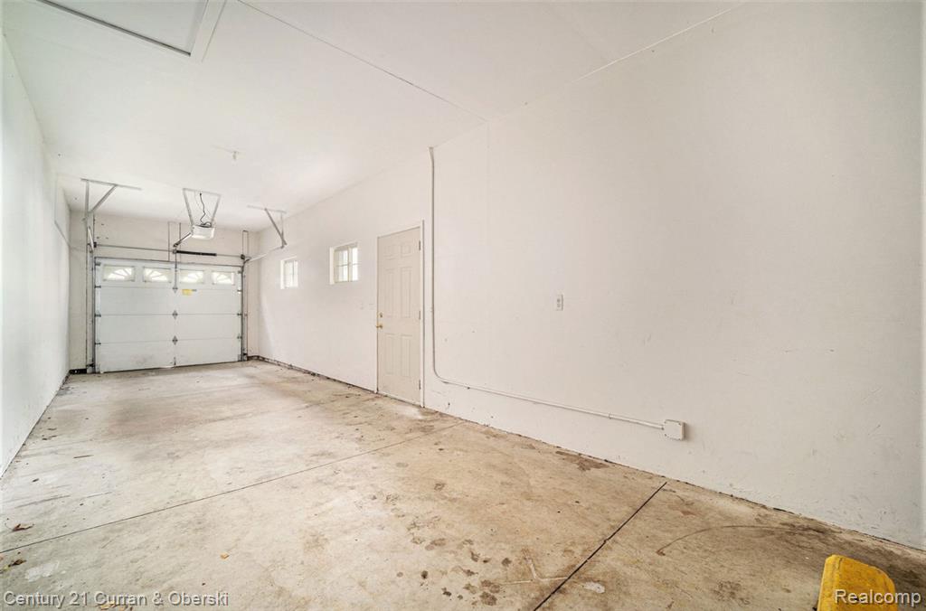 896 Saint Clair Street, Grosse Pointe, MI 48230 — Photo 25