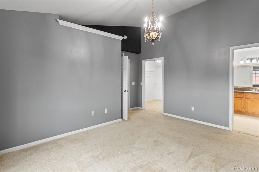 5529 TWIN OAKS Drive, Sterling Heights, MI 48314 — Photo 10