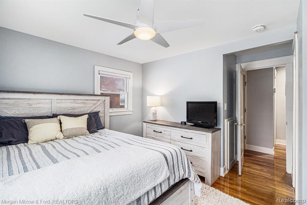 425 Crystal Street, Milford, MI 48381 — Photo 10
