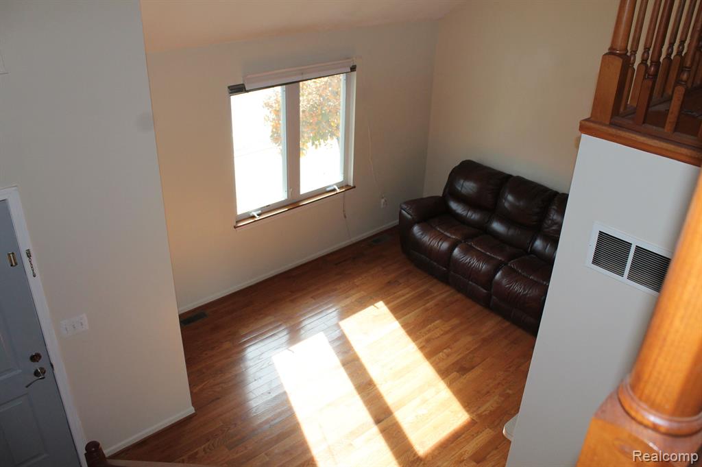 53 DEPOT Street, Oxford, MI 48371 — Photo 3