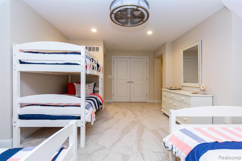 302 Tanview Drive, Oxford, MI, 48371