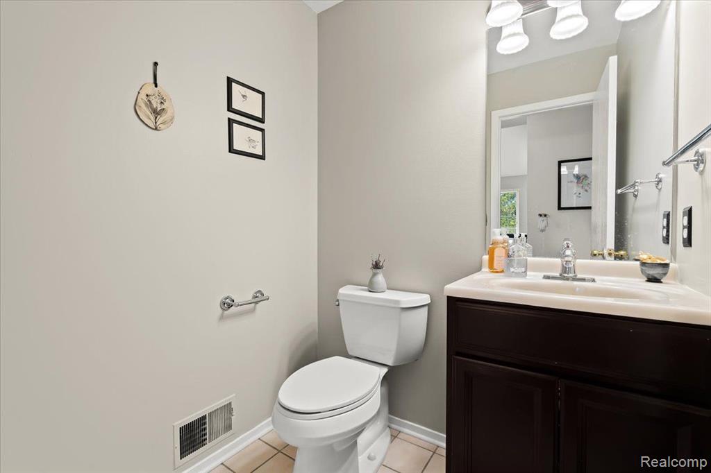 456 WINWOOD Circle, Walled Lake, MI 48390 — Photo 19