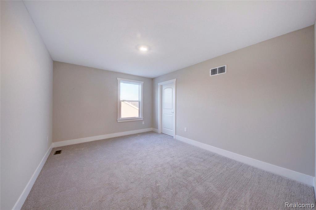 513 Round Rock Drive, Howell, MI 48843 — Photo 27