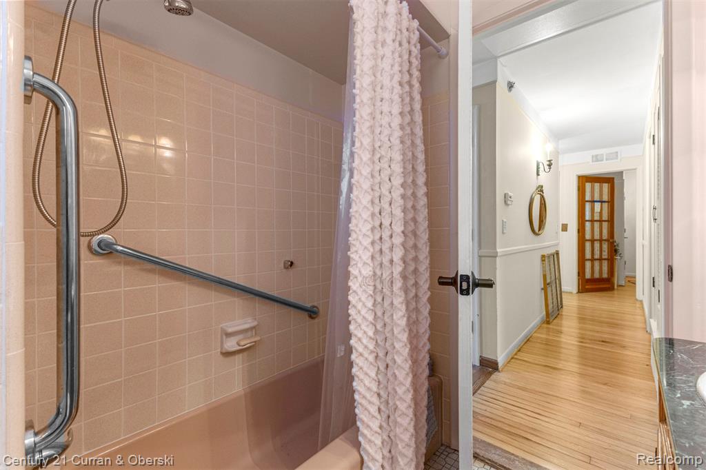7941 N Charlesworth Street, Dearborn Heights, MI 48127 — Photo 16