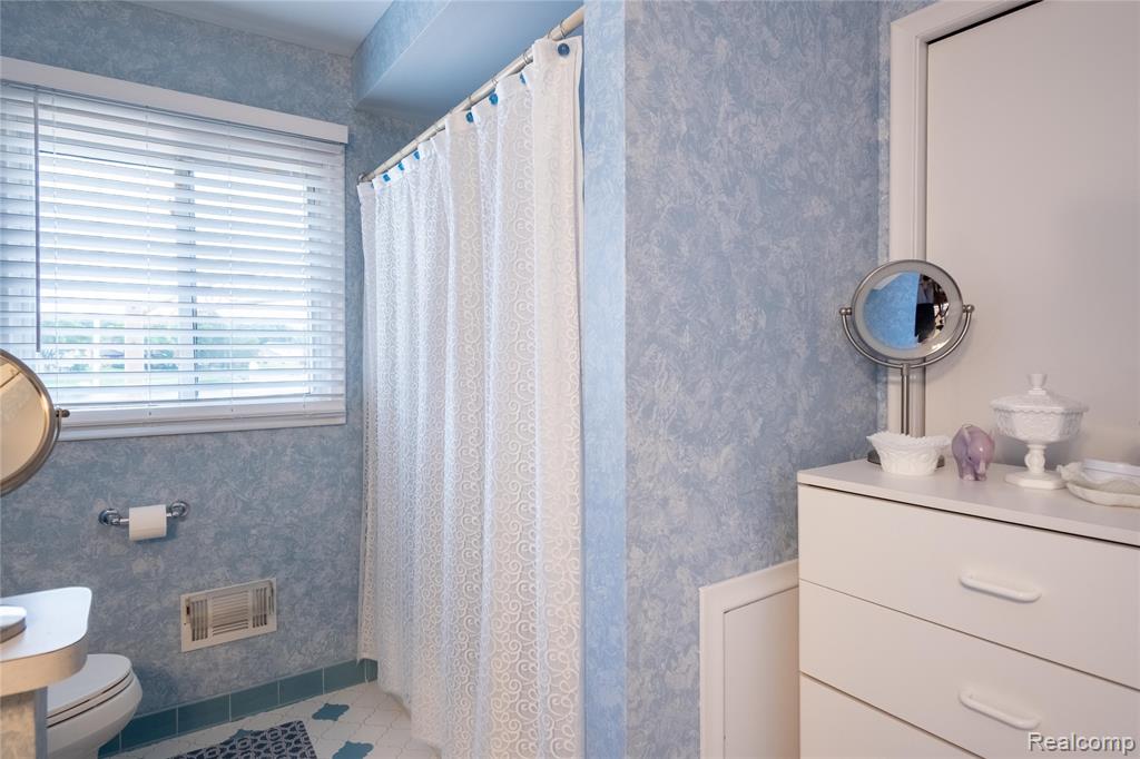 54810 Blue Cloud Drive, Shelby Twp, MI 48315 — Photo 25