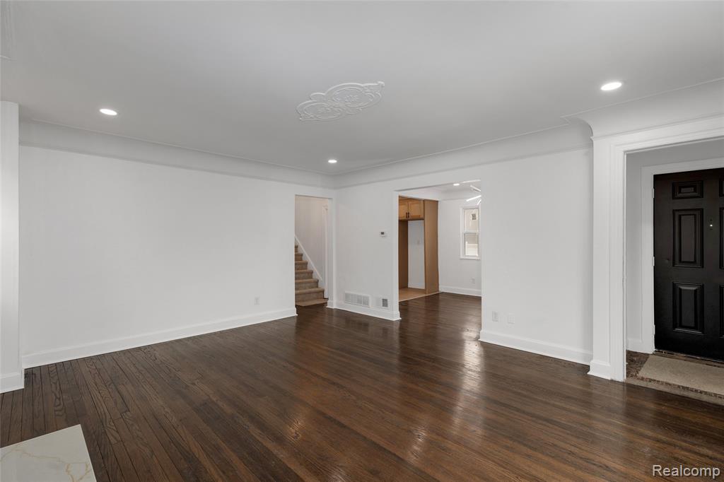 10900 Worden Street, Detroit, MI 48224 — Photo 11