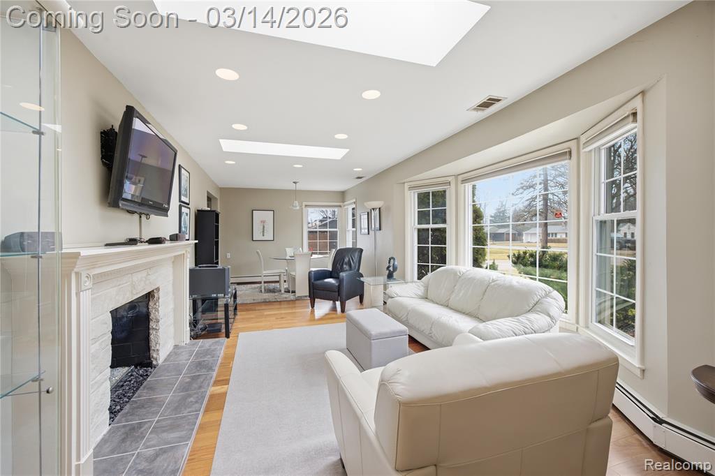 16145 Madoline Street, Beverly Hills, MI 48025 — Photo 2