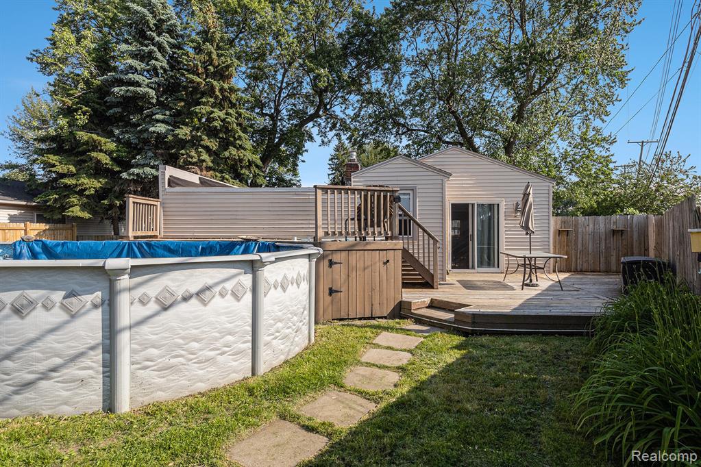 17325 Doris, Fraser, MI 48026 — Photo 18