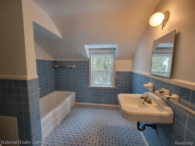 60001 E 8 MILE Road, South Lyon, MI 48178 — Photo 29