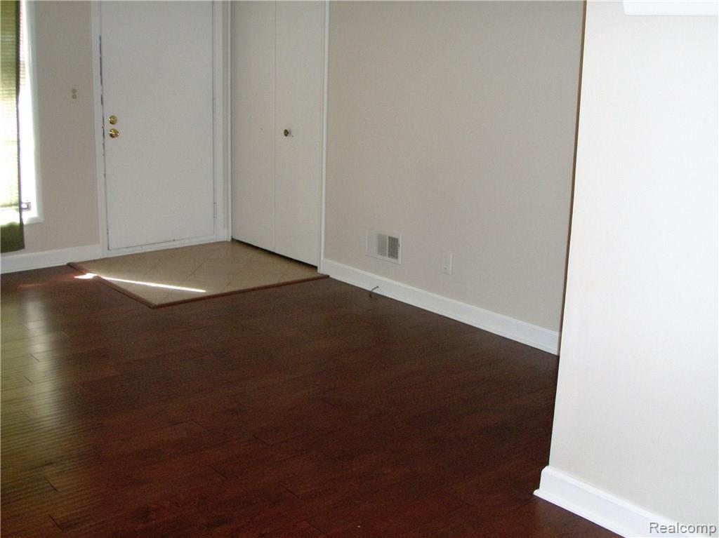 6360 EASTLAWN Avenue, Clarkston, MI — Photo 3