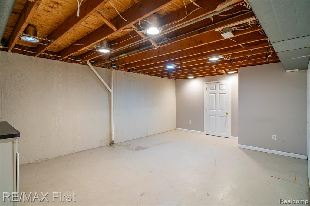 41498 Harvard Drive, Sterling Heights, MI 48313 — Photo 27
