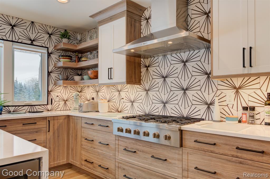 805 N Pemberton Road, Bloomfield Hills, MI 48302 — Photo 29