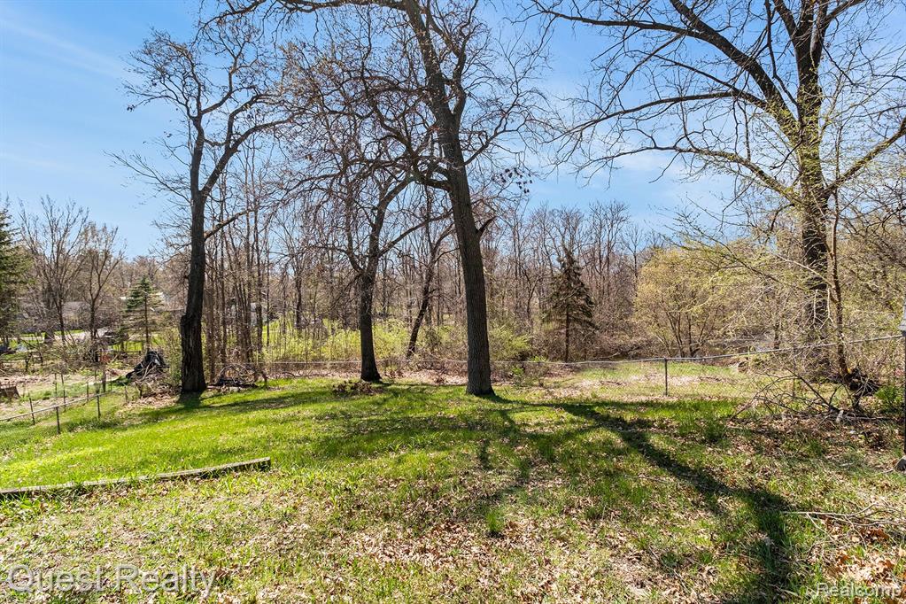 9489 PORTAGE Trail, White Lake, MI — Photo 25