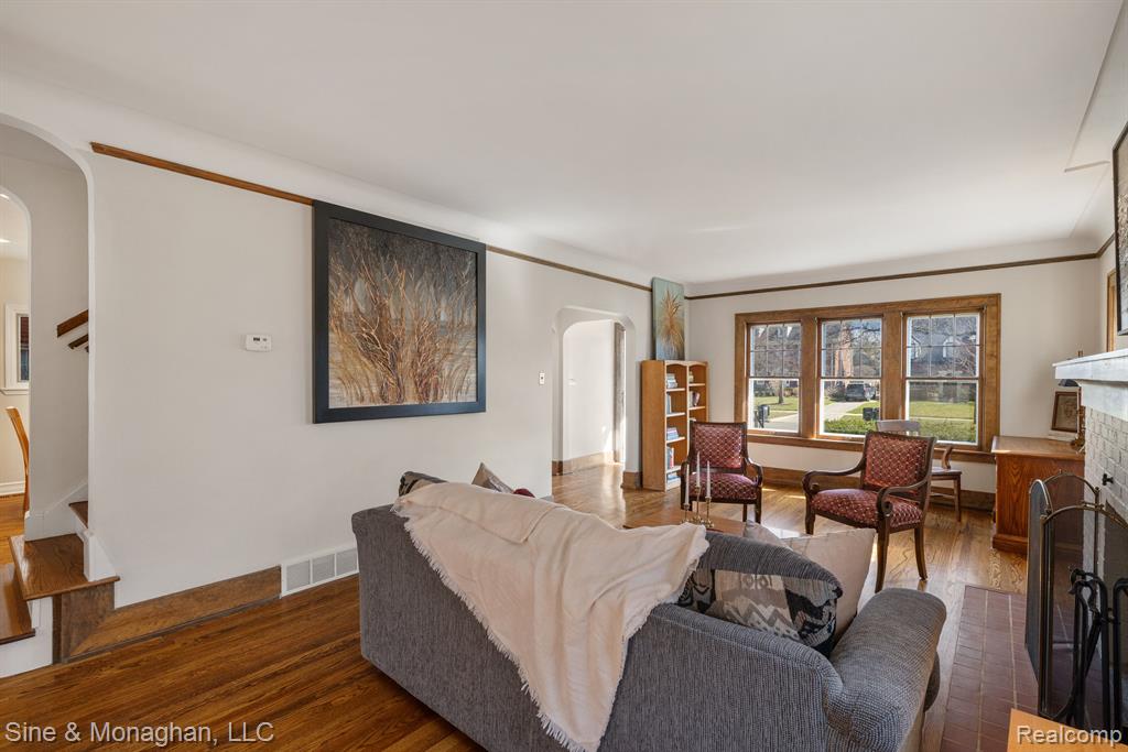 797 WASHINGTON Road, Grosse Pointe, MI 48230 — Photo 7