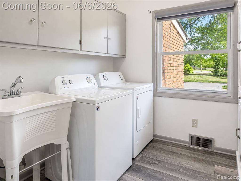 25538 Schoolcraft, Redford, MI 48239 — Photo 33