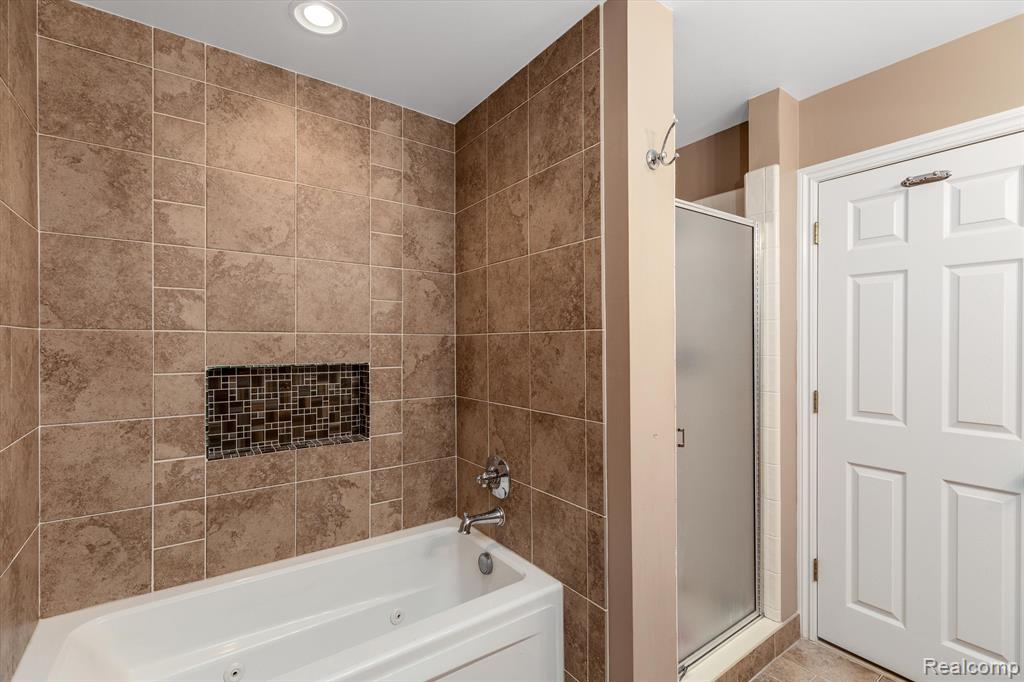5821 Hampshire Lane, Ypsilanti, MI 48197 — Photo 27