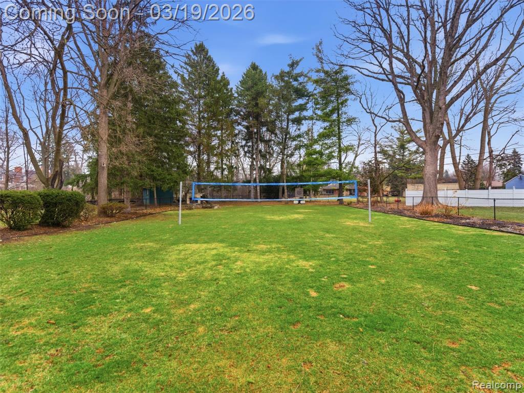 27320 Sunset Boulevard E, Lathrup Village, MI 48076 — Photo 51