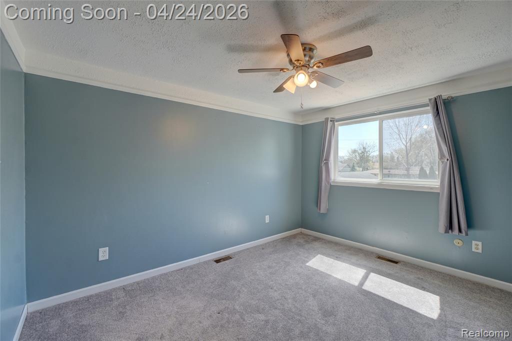 22520 E 13 Mile Road, Saint Clair Shores, MI 48082 — Photo 16