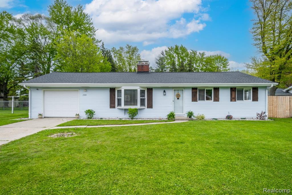 3585 Creekwood Drive, Saginaw, MI 48601 — Photo 2