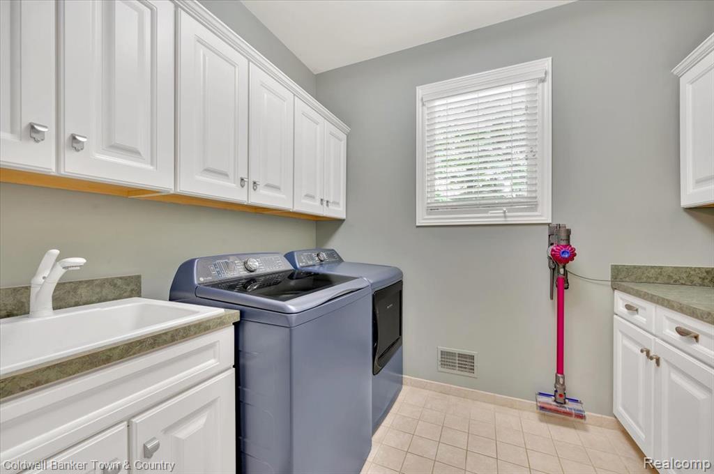 520 Iroquois Court, Oxford, MI 48371 — Photo 26