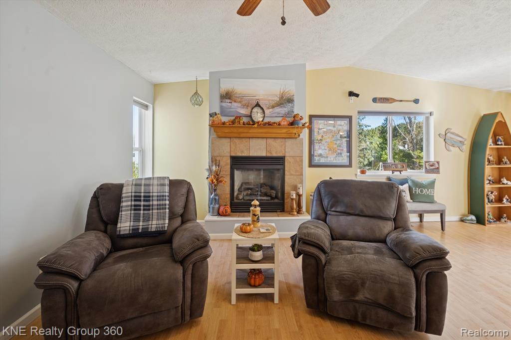 618 Bluebird Lane, Pinckney, MI 48169 — Photo 10