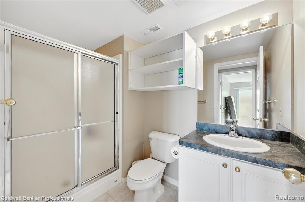 770 Lakes Edge Drive, Oxford, MI 48371 — Photo 30