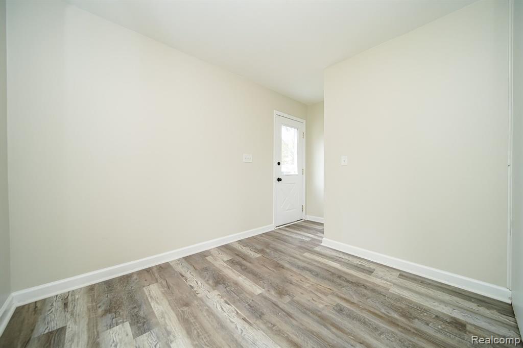 598 COVINGTON Street, South Lyon, MI 48178 — Photo 24