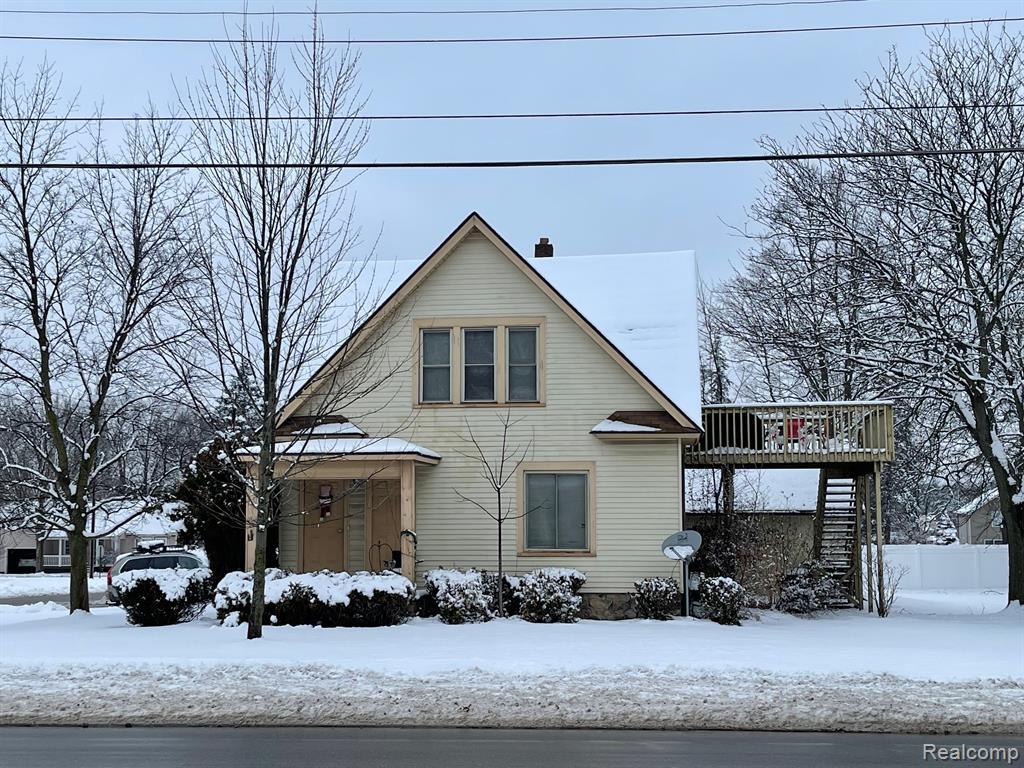 514 W Shiawassee Avenue, Fenton, MI 48430 — front exterior