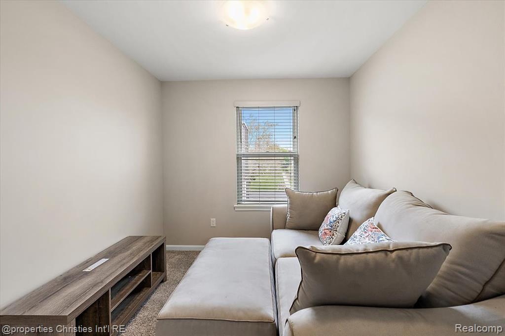 1083 Hampton Circle, Detroit, MI 48207 — Photo 47