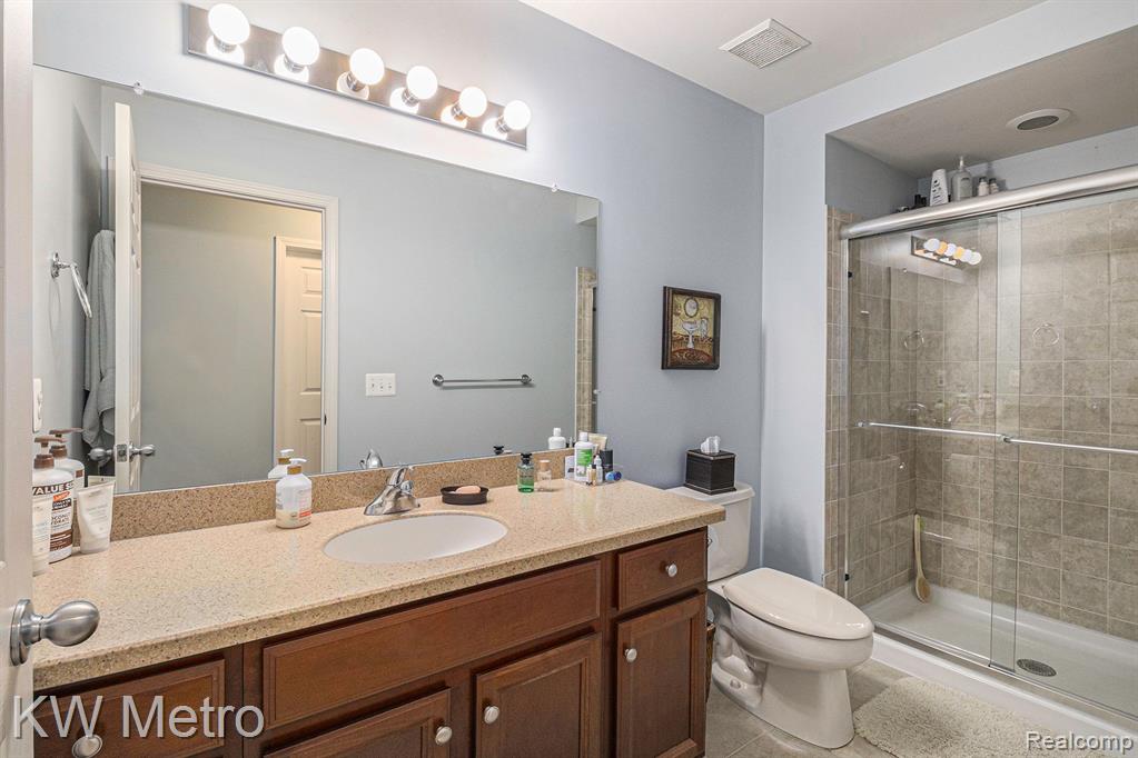 40637 LENOX PARK Drive, Novi, MI 48377 — Photo 15