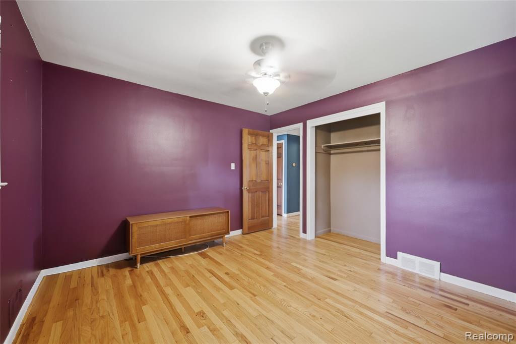 24920 Star Valley Drive, Saint Clair Shores, MI 48080 — Photo 16
