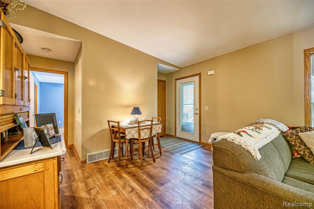 6855 Lyons Road, Imlay City, MI 48444 — Photo 13