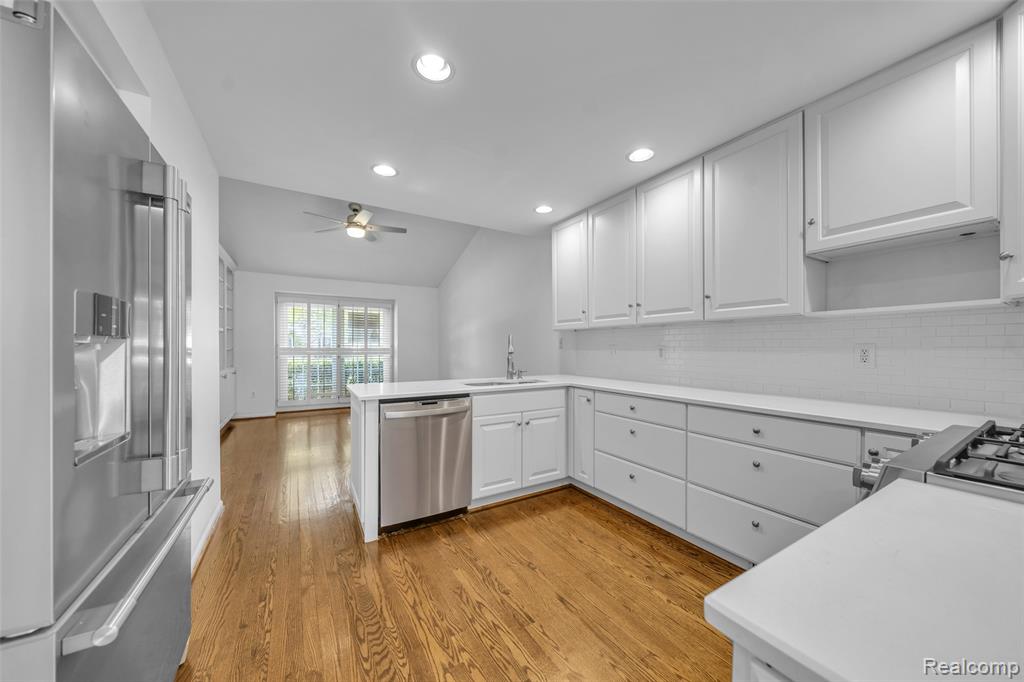 881 Tartan Trail, Bloomfield Hills, MI 48304 — Photo 8