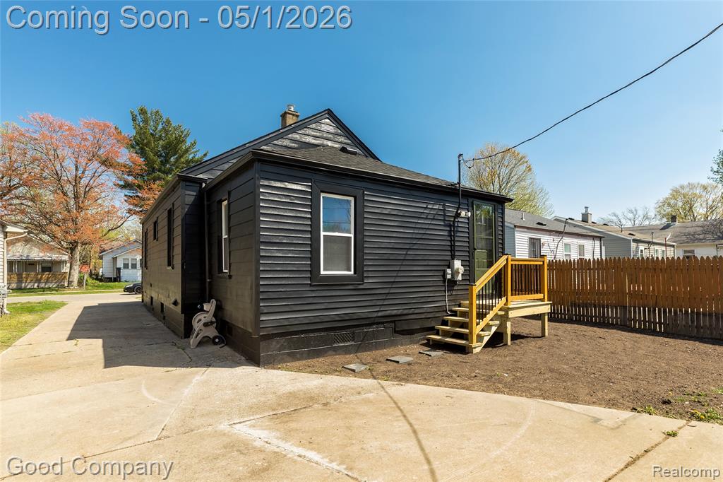 23393 Hoover Avenue, Hazel Park, MI 48030 — Photo 24