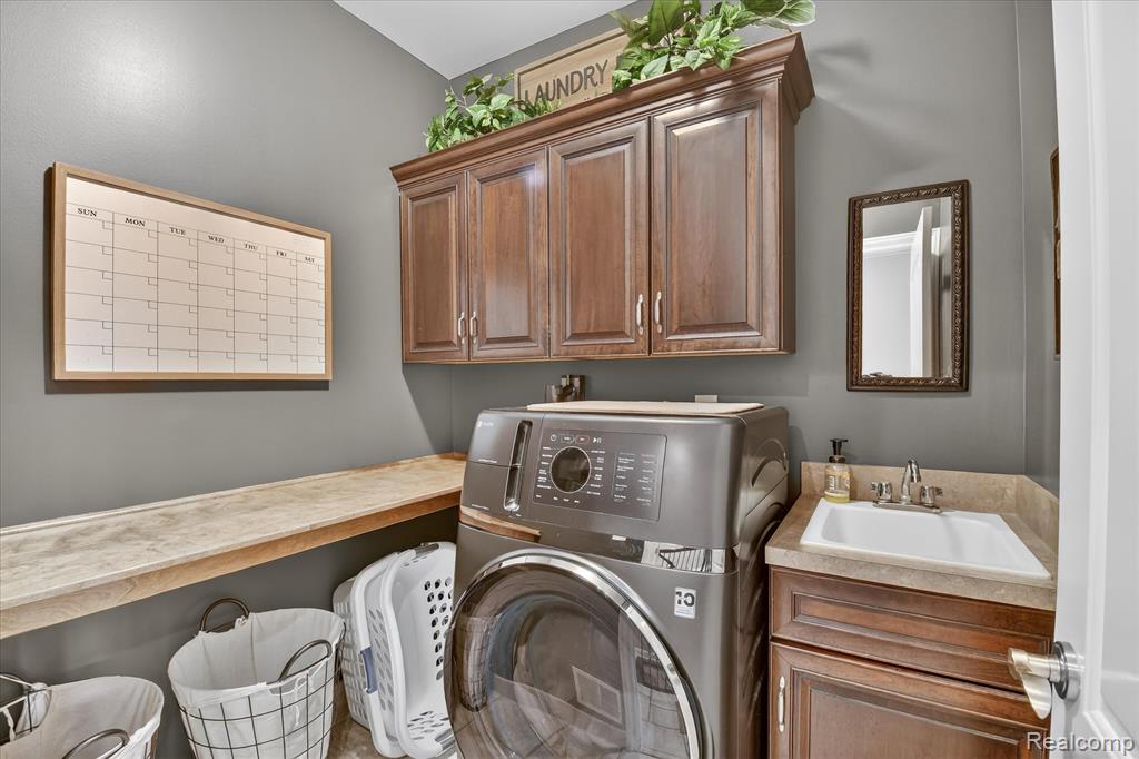 5585 Leah Lane, Almont, MI 48003 — Photo 25