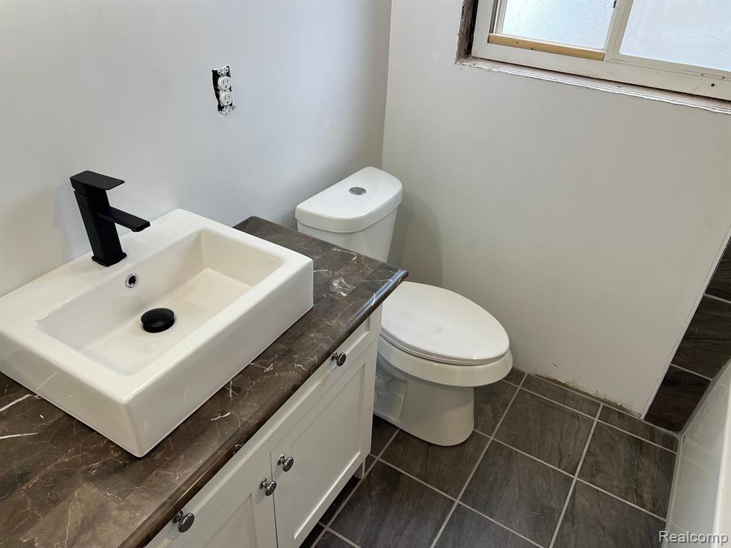 6038 NATCHEZ Drive, Mount Morris, MI 48458 — Photo 33