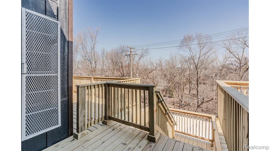 4130 TRUMBULL Street - Photo 3