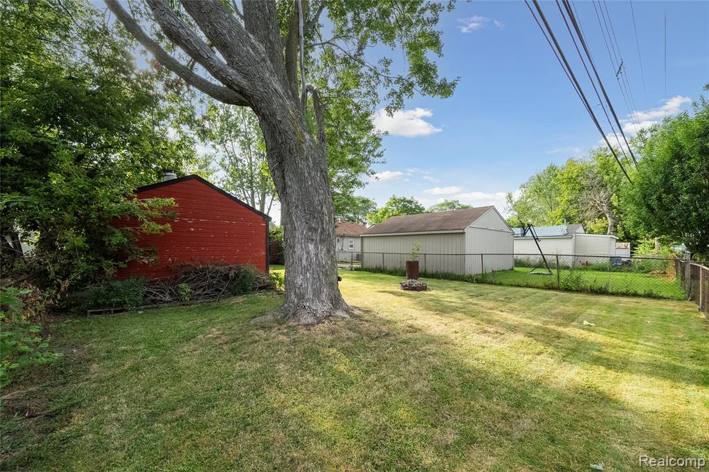 6018 Harrison Street, Garden City, MI — Photo 32