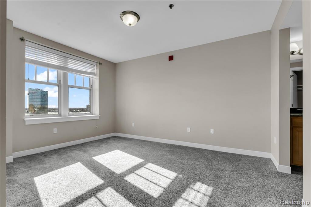 525 W LAFAYETTE Boulevard, 12E, Detroit, MI 48226 — Photo 21