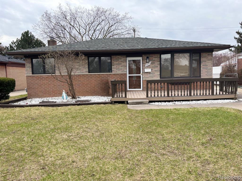 5246 MCKINLEY Road, Warren, MI 48091 — front exterior