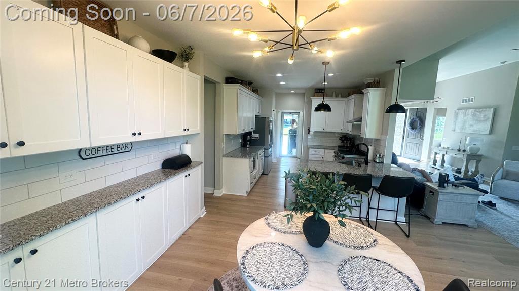 16437 Sleepy Hollow Drive, Fenton, MI 48430 — Photo 10